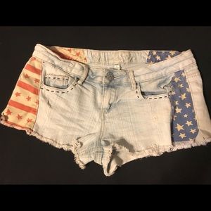 Vanilla Star American flag shorts size 11